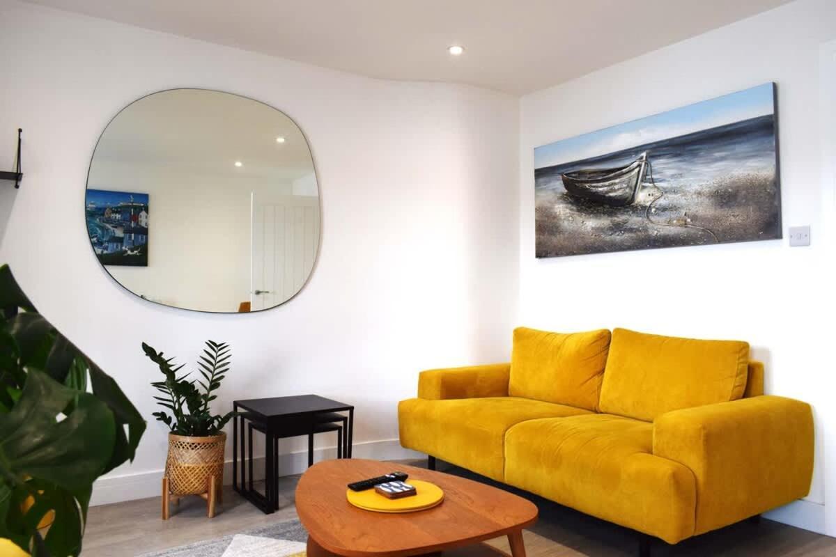 Breathtaking High Street Townhouse With Stunning Sea Views At 'The Old Fishermans Townhouse' Falmouth Exterior photo